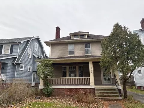3288 Cedarbrook Rd, Cleveland Heights, OH 44118