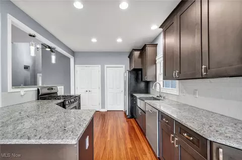 Kitchen - 33505 Lyons Gate Run, Avon, OH 44011 photo 5 of 6