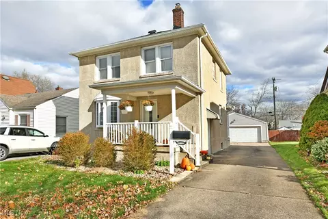 419 Hayes Ave, Mcdonald, OH 44437
