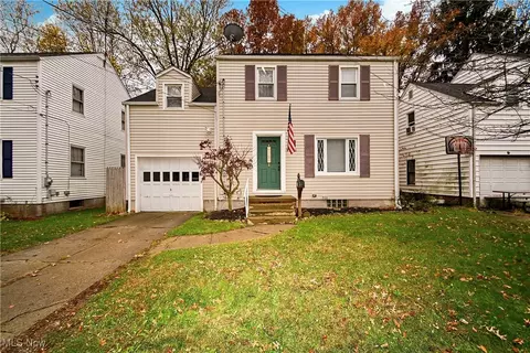 1910 37th St NW, Canton, OH 44709