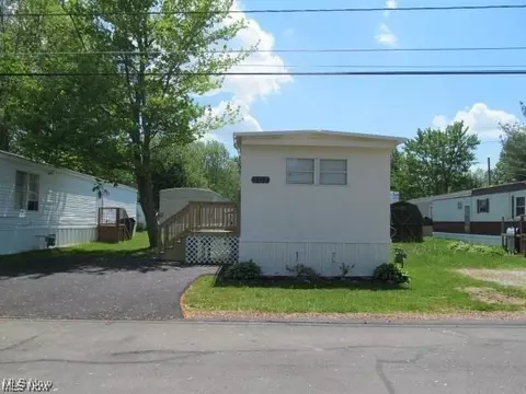 107 Marilyn Dr, Madison, OH 44057
