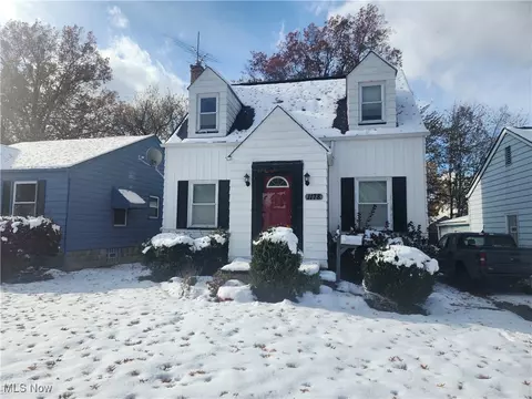1178 Meadowbrook Ave SE, Warren, OH 44484