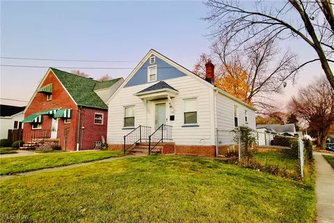 3765 W 116th St, Cleveland, OH 44111