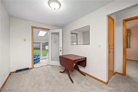 Entry Way - 988 Valley Blvd, Elyria, OH 44035 photo 3 of 3