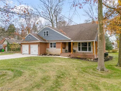 354 Bonnett St SW, North Canton, OH 44720