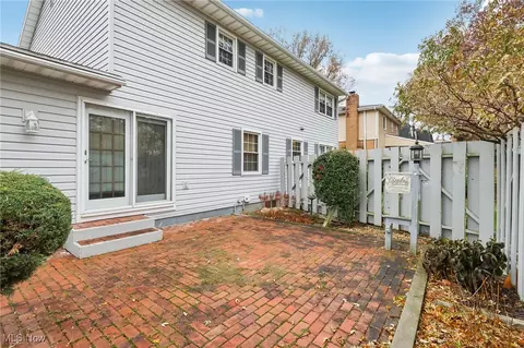 320 High Point Dr, Wadsworth, OH 44281 photo 8
