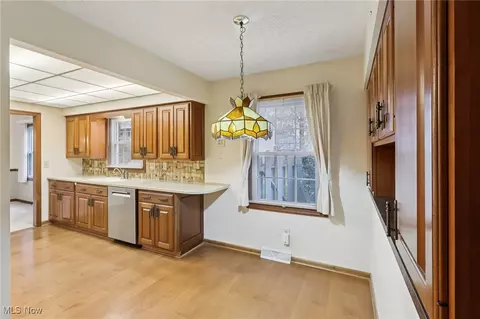 320 High Point Dr, Wadsworth, OH 44281 photo 12