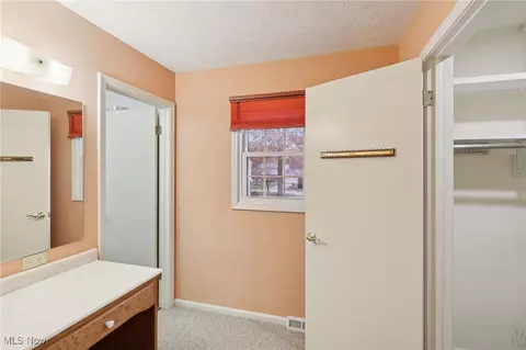 320 High Point Dr, Wadsworth, OH 44281 photo 11