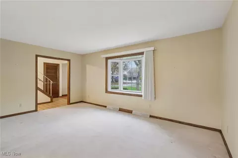 320 High Point Dr, Wadsworth, OH 44281 photo 16