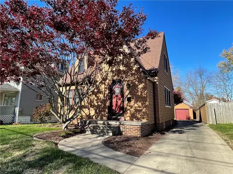 65 Youtz, Akron, OH 44301