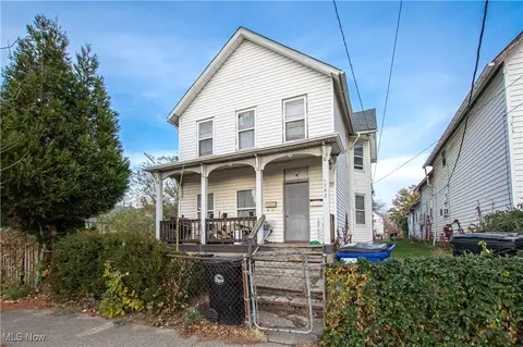 1593 E 45th St, Cleveland, OH 44103