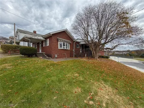 906 May St, East Liverpool, OH 43920
