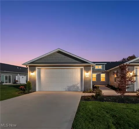 130 W Spring Dr, Elyria, OH 44035