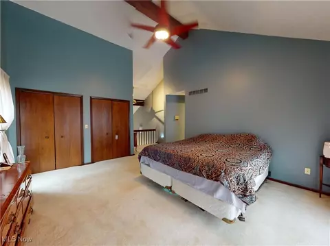 Bedroom - 2915 Millgate Dr, Willoughby Hills, OH 44094 photo 3 of 8
