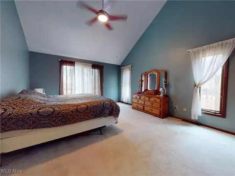 Bedroom - 2915 Millgate Dr, Willoughby Hills, OH 44094 photo 1 of 8