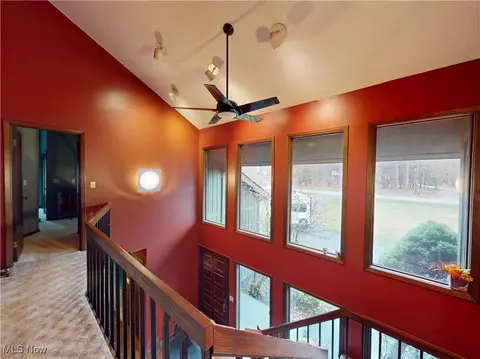 Entry Way - 2915 Millgate Dr, Willoughby Hills, OH 44094 photo 5 of 6