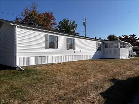 18592 Edwards Rd #137, Doylestown, OH 44230