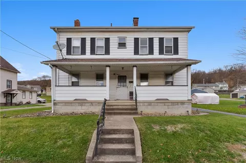 428 E Liberty St, Lowellville, OH 44436