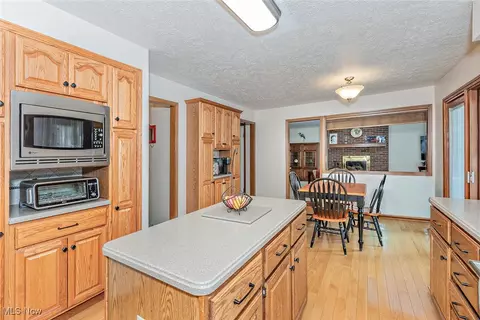 33346 Lisa Ln, Solon, OH 44139 photo 16