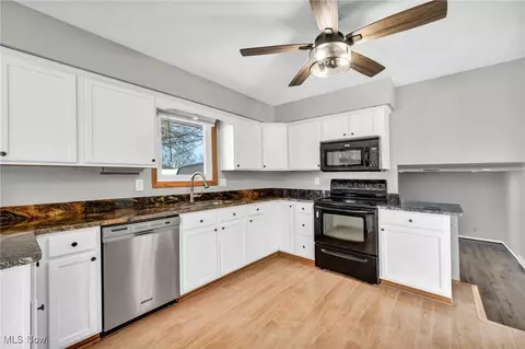 Kitchen - 2016 Coventry Dr, Parma, OH 44134 photo 5 of 5