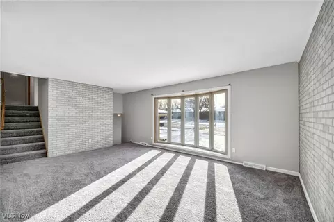 Living - 2016 Coventry Dr, Parma, OH 44134 photo 4 of 7