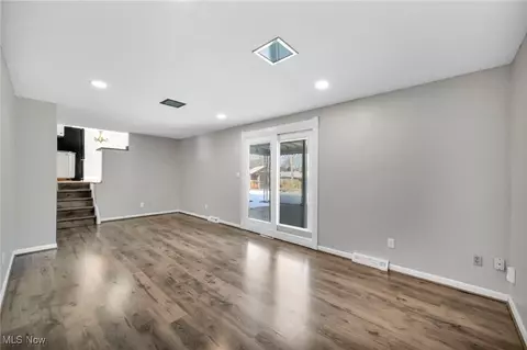 Living - 2016 Coventry Dr, Parma, OH 44134 photo 6 of 7