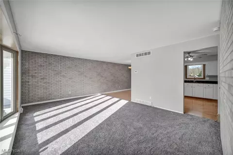 Living - 2016 Coventry Dr, Parma, OH 44134 photo 2 of 7