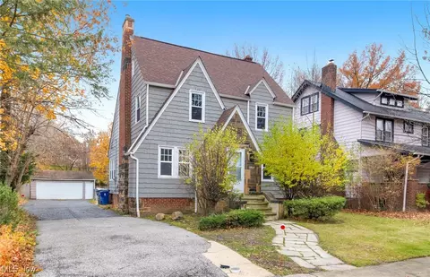 1565 Maple Rd, Cleveland Heights, OH 44121