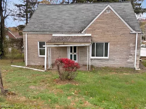 105 Church St, Weirton, WV 26062