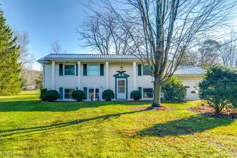 1188 Brenner Rd NE, Carrollton, OH 44615