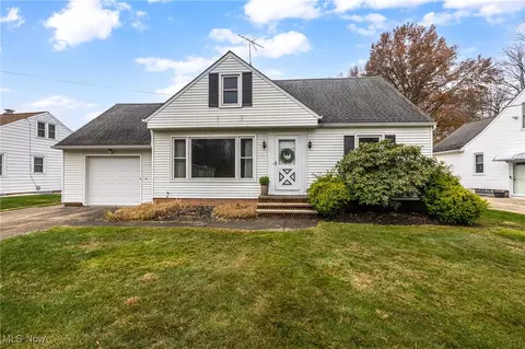 6512 Elmarge Dr, Independence, OH 44131