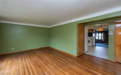 6512 Elmarge Dr, Independence, OH 44131 photo 4