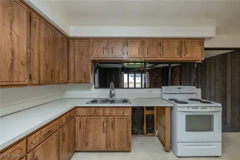 6512 Elmarge Dr, Independence, OH 44131 photo 8