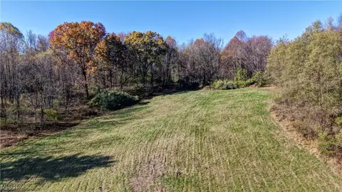 Upper Gilchrist Rd, Mount Vernon, OH 43050
