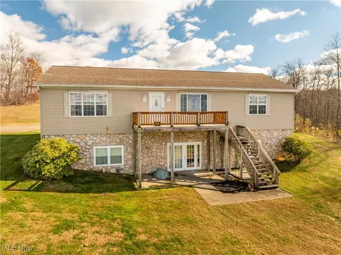 11925 Lincoln St SE, Paris, OH 44669