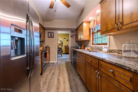 7468 Case Ave, Mentor, OH 44060 photo 35