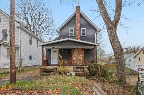 286 Alhambra Way, Akron, OH 44302