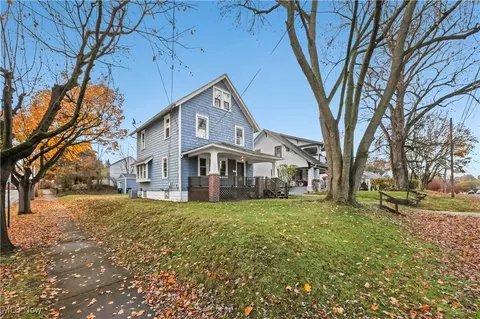 111 Akers Ave, Akron, OH 44312