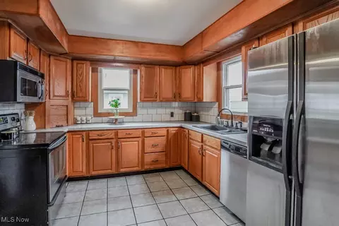 3031 26th St NW, Canton, OH 44708 photo 10