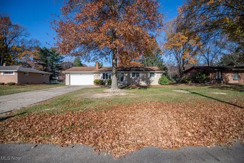 Exterior - 827 E 4th St, Dover, OH 44622 photo 2 of 10