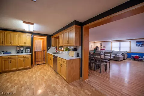 Entry Way - 827 E 4th St, Dover, OH 44622 photo 1 of 3