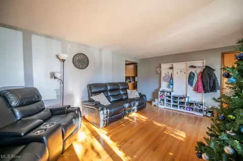 Living - 827 E 4th St, Dover, OH 44622 photo 3 of 4