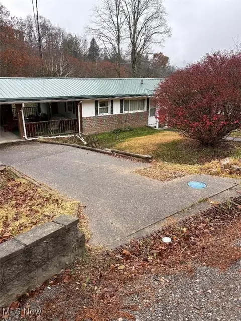 297 Pine, Glenville, WV 26351