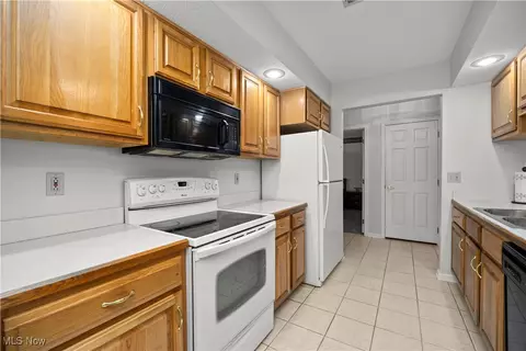 216 Chevy Dr, Huron, OH 44839 photo 8