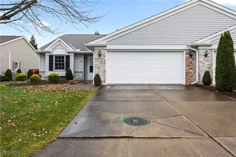216 Chevy Dr, Huron, OH 44839 photo 2