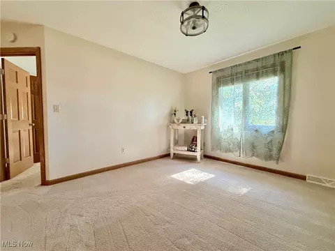 Bedroom - 1260 Boardman Canfield Rd, Boardman, OH 44512 photo 3 of 3