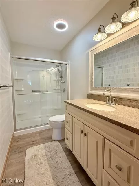 Bath - 1260 Boardman Canfield Rd, Boardman, OH 44512 photo 1 of 2