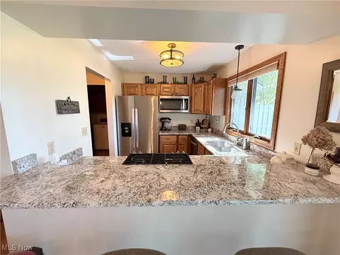 Kitchen - 1260 Boardman Canfield Rd, Boardman, OH 44512 photo 2 of 4