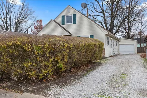 167 Clinton Ave, Elyria, OH 44035 photo 28