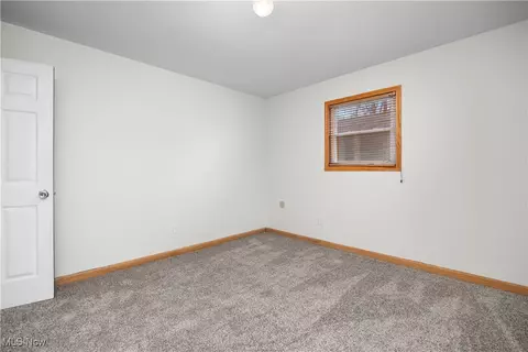 167 Clinton Ave, Elyria, OH 44035 photo 17